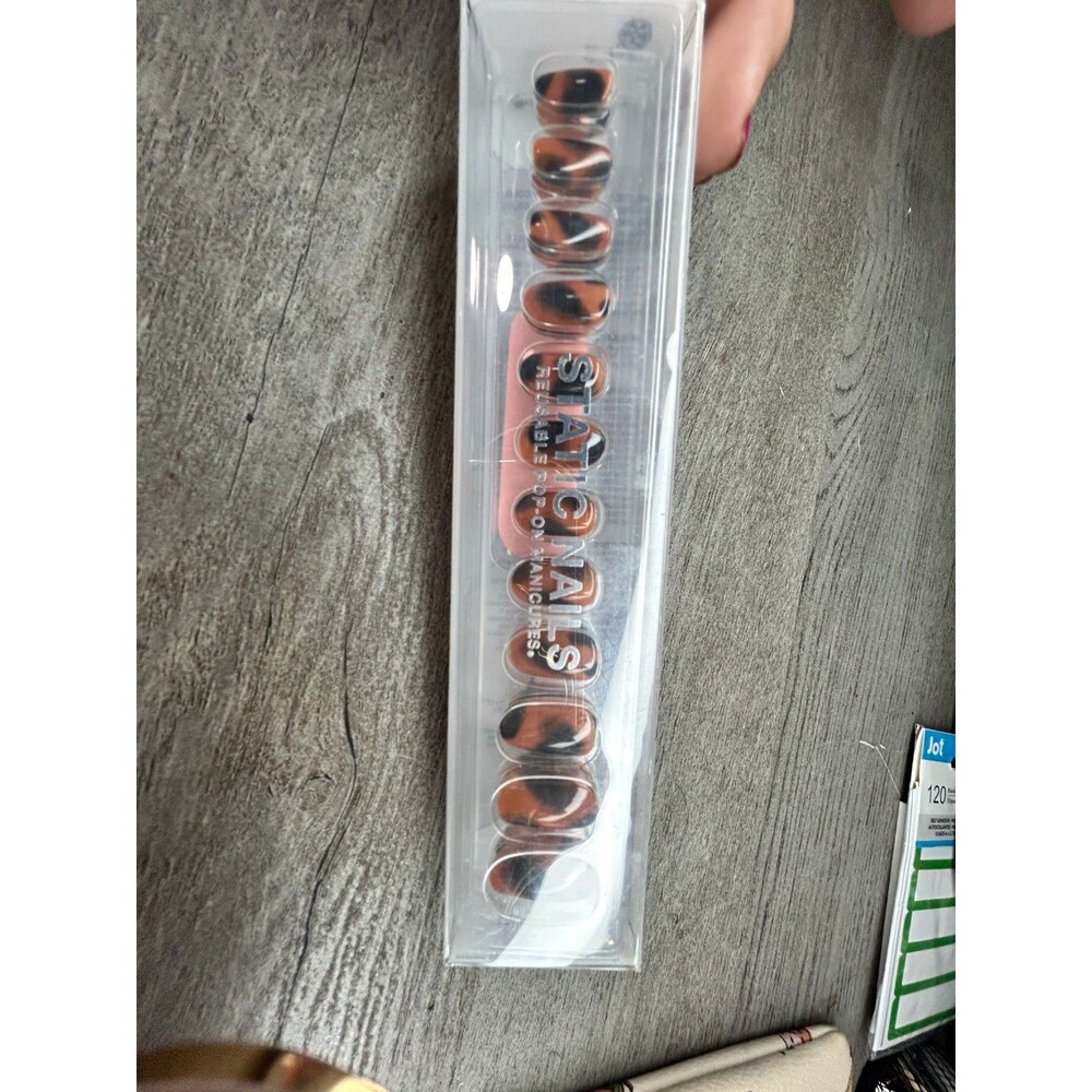 Static Nails   Brown/Black Round Reusable Press-On Nails
